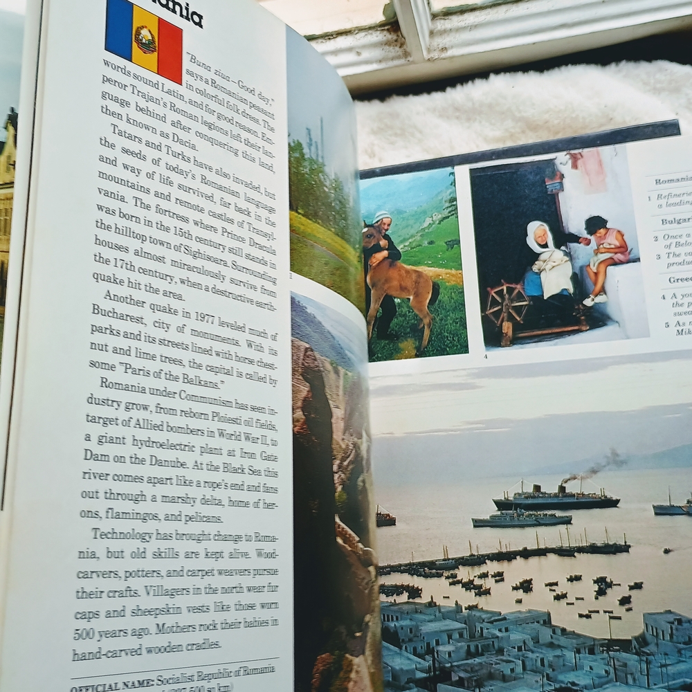 Bundle, 2 National Geographic Picture Atlas Coffee Table Books, Kids Education - Picture 12 of 14